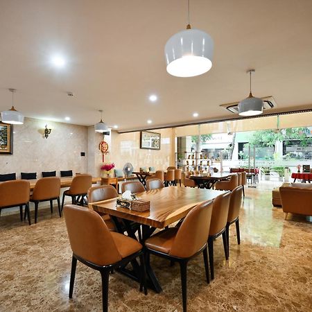 RedDoorz PremiumThe River Park Hotel Ho Chi Minh-byen Eksteriør bilde