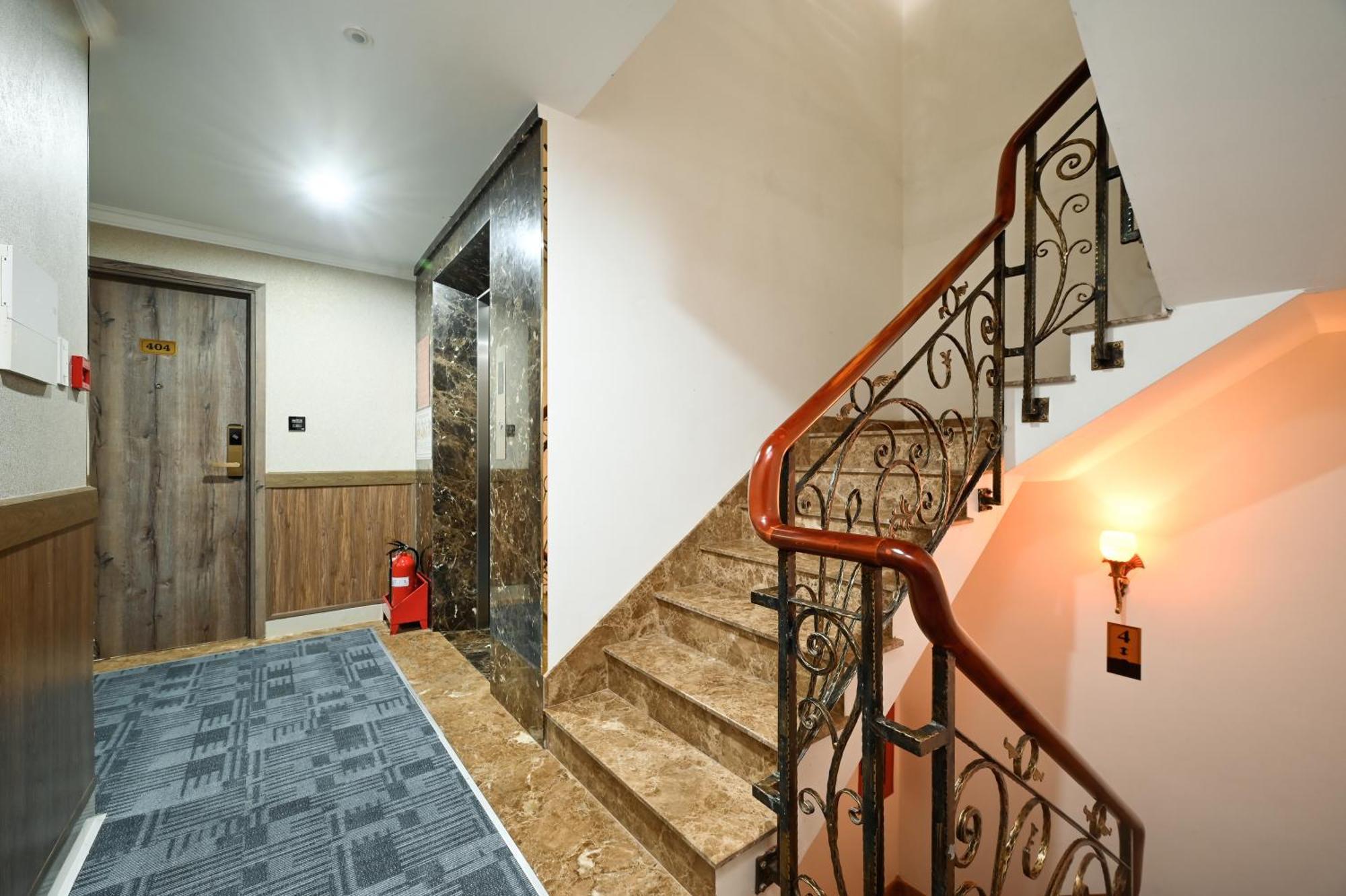 RedDoorz PremiumThe River Park Hotel Ho Chi Minh-byen Eksteriør bilde