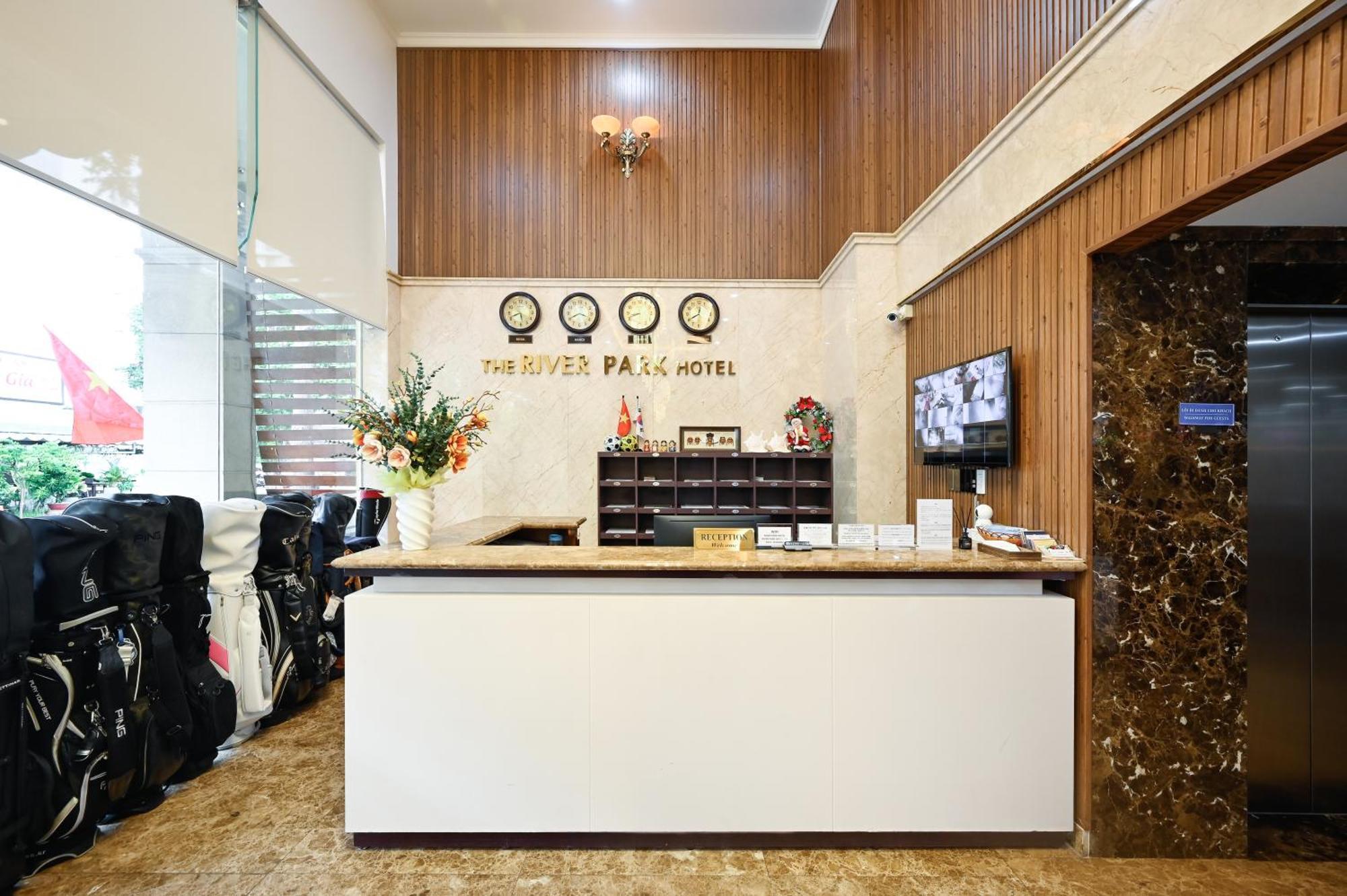 RedDoorz PremiumThe River Park Hotel Ho Chi Minh-byen Eksteriør bilde